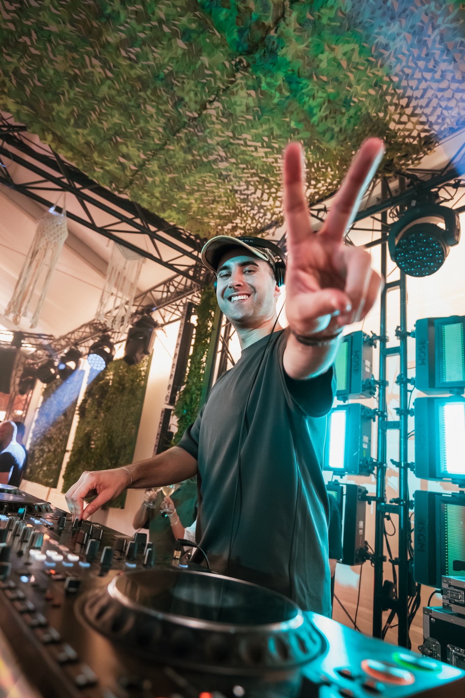 2025 - 12.07. Opening Weekend